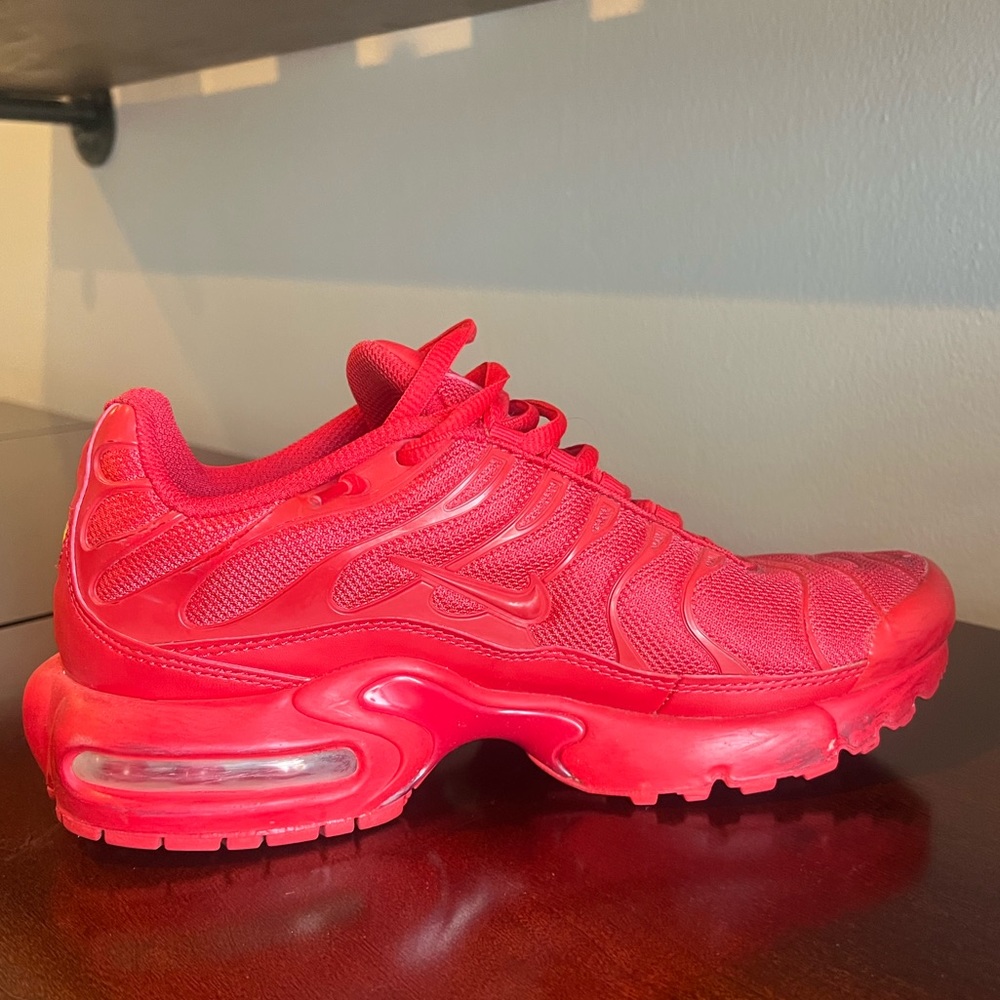 Nike Air Max “University Red”